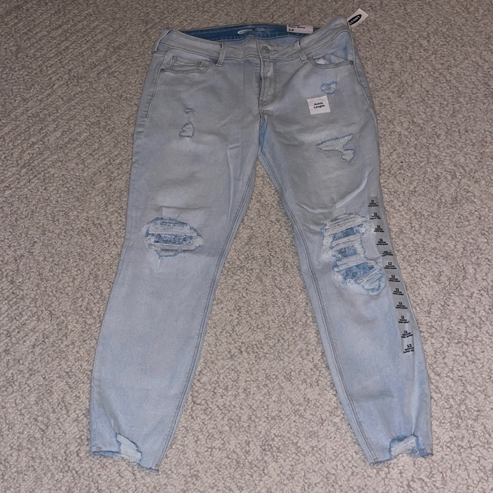 Patched Ankle Length Skinny Jeans